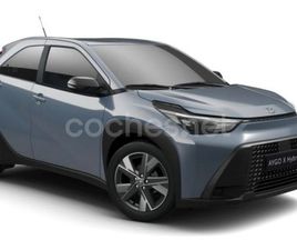 TOYOTA AYGO X CROSS HYBRID MC26 1.5 PLAY