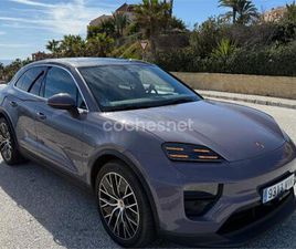 PORSCHE MACAN 4