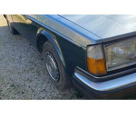 VOLVO 244 1980 VOLVO 244 BLEU MANUEL, 4 VITESSES CONDUITE À GAUCHE...