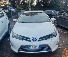 TOYOTA AURIS 1.8 HYBRID - 5 PORTE ANNO 2013