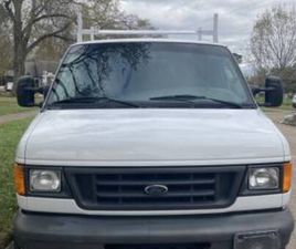 2004 FORD E150