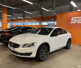 D4 BUSINESS CLASSIC AUT ** WEBASTO / VETOKOUKKU / KATTOLUUKKU / SPORTTINAHAT / MUISTIPENKKI / NAVIGOINTI **