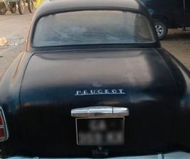 VENDS PEUGEOT 403