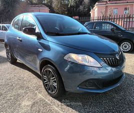 LANCIA YPSILON 1000 HYBRID SILVER 70CV STEREO USB ITALIA