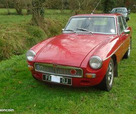 MGB GT ROUGE