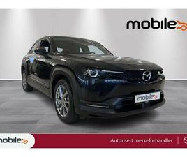 EXCLUSIVE// NY SERVICE JANUAR-KAMPANJE