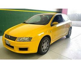 2001 FIAT STILO JAUNE AUTOMATIQUE, 5 VITESSES IN ITALIE -...