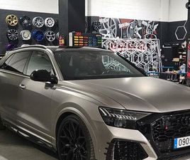 AUDI - Q8