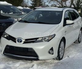 TOYOTA AURIS TOURING SPORTS 1.8 HSD EXECUTIVE (AUTOMATA) BŐR-KAMERA-SÁVTARTÓ-BEPARKOLÓ