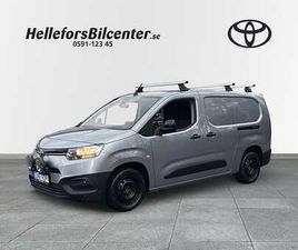 TOYOTA PROACE CITY LÅNG AUTOMAT 1,2T DRAG VHJUL CAR PLAY