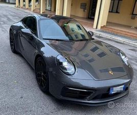 PORSCHE 911 CARRERA 4 GTS