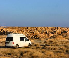 VOLKSWAGEN TRANSPORTER T5 VW T5 CAMPER MIT HOCHDACH, SOLAR, STANDHEIZUNG, KLIMA, ATM