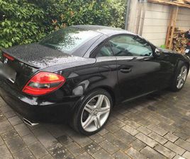 MERCEDES-BENZ SLK 300 AUTOMATIK-LEDER-NAVI-BI-XENON-AIRSCARF