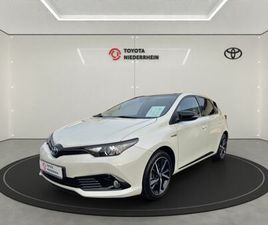 TOYOTA AURIS HYBRID STYLE SELECTION NAVI ANHÄNGERKUPPLU