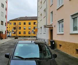 BIETE EIN AUTO ZUM VERKAUF AN