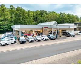 TOYOTA TUNDRA TOYOTA TUNDRA 1794 EDITION HYBRID CREWMAX