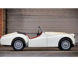 1955 TRIUMPH TR2 BLANC MANUEL, 4 VITESSES CONDUITE À GAUC...