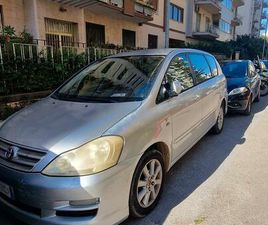 AVENSIS VERSO D-4D 2003 7 POSTI