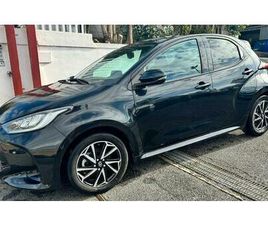 TOYOTA YARIS 1.5 HYBRID 5 PORTE LOUNGE TETTO PANOR