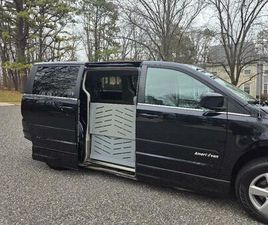 USED 2010 VOLKSWAGEN ROUTAN SE