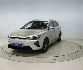 5 BEV 61KWH LONG RANGE LUXURY 156 5P