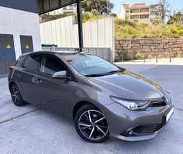 TOYOTA - AURIS