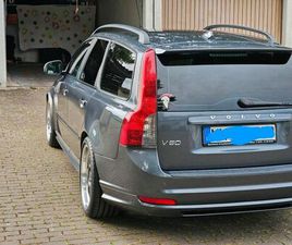 VOLVO V50 VOLVO V50 R DESIGN