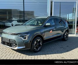 AIR 64.8 KWH | ALL-SEASONBANDEN | NAVIGATIE | PDC V+A & CAMERA | AD. CRUISE | STOEL/STUURVERWARMING | LMV 17 INCH | APPLE CARPLAY / ANDROID AUTO | LED