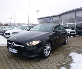 MERCEDES-BENZ A 180 >AUT/NAVI/SITZHEIZ/SR NEU<