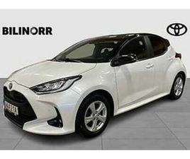 TOYOTA YARIS HYBRID 1,5 5D STYLE BI-TONE, JBL, SÄKERHETSPAKET | VINTERH...