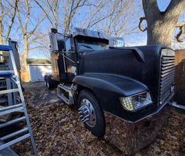 FREIGHTLINER FLD120 DIESEL