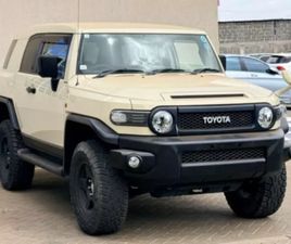 TOYOTA FJ CRUISER - 2018