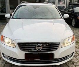 VOLVO V70 D2 MOMENTUM