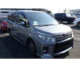 2015 TOYOTA VOXY 2.0L VOXY ZS 8 SEATER MPV RUST FREE A VENDRE
