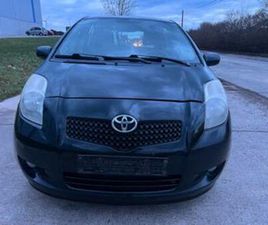 ② TOYOTA YARIS 1.3 ESSENCE — TOYOTA — 2EMEMAIN