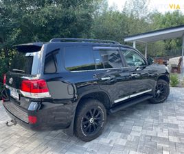TOYOTA LAND CRUISER V8 ZA 66 900 €