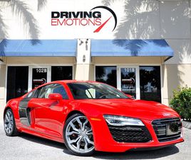 2014 AUDI R8 5.2L V10 COUPE! 6-SPEED MANUAL!! CARBON BLADES! COLLECTOR!!