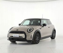 MINI MINI 1.5 COOPER CAMDEN EDITION DEL 2022 USATA A ALESSANDRIA