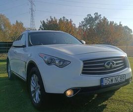 INFINITI QX70