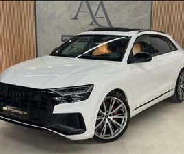 AUDI - Q8