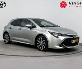 TOYOTA COROLLA 1.8 HYBRID DYNAMIC | NAVIGATIE | APPLE CARPLAY / ANDROID AUTO | STOELVERWARMING | ADAPTIVE CRUISE | KEYLESS | CLIMA | CAMERA | 17 INCH