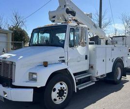 2002 FREIGHTLINER FL70 BUCKET TRUCK