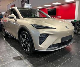 77KWH TROPHY LONG RANGE AUTO 5DR