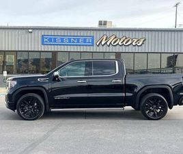 2023 GMC SIERRA DENALI CREW CAB LUXURY WITH 4WD DIESEL POWER AND NAVIGATION