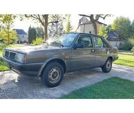 1985 LANCIA PRISMA GRIS MANUEL, 5 VITESSES CONDUITE À GAU...
