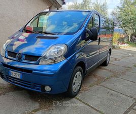 CG GARAGE PROPONE IN VENDITA FANTASTICO RENAULT TRAFIC 9 POSTI