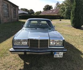 CHRYSLER NEW YORKER
