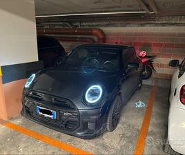 MINI COOPER S ALLESTIMENTO JCW