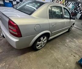 SEDAN/ GL SEDAN 1.8 MPFI 4P
