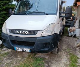 CAMION BENNE 7 PLACES